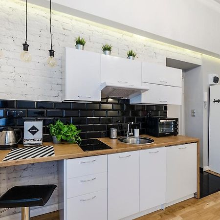 Standard Apartment On 6 Sierpnia Lodz  Exterior photo